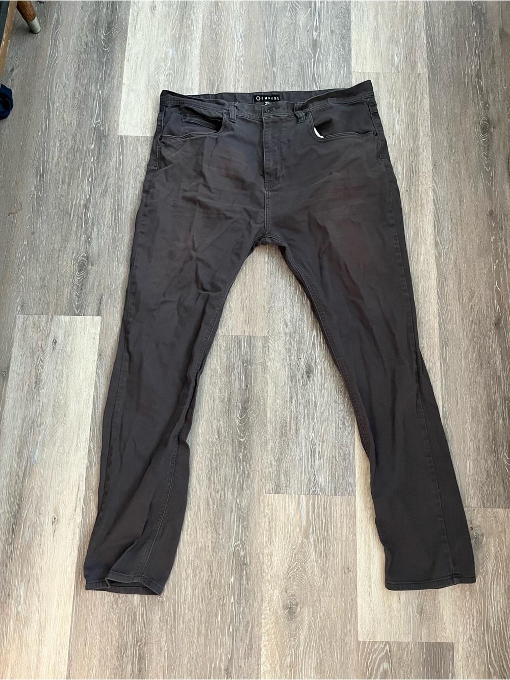 Empyre Verge Skinny Tapered Jeans Mens 38x31 Charcoal Gray Stretch Skate Denim
